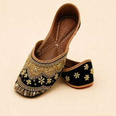 Black & Gold Pearl Embellished Punjabi Jutti for Women | Handmade Sequin Mojari | Wedding & Festive Ethnic Footwear