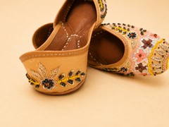 Blush Pink Handcrafted Beaded Punjabi Jutti for Women | Sequin Embellished Ethnic Mojari | Wedding & Festive Footwear
