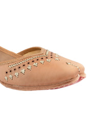 Open and Stylish Traditional Leather Juttis