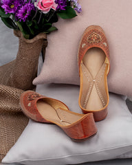 Handcrafted Leather Jutties with Heart and Chicora Design