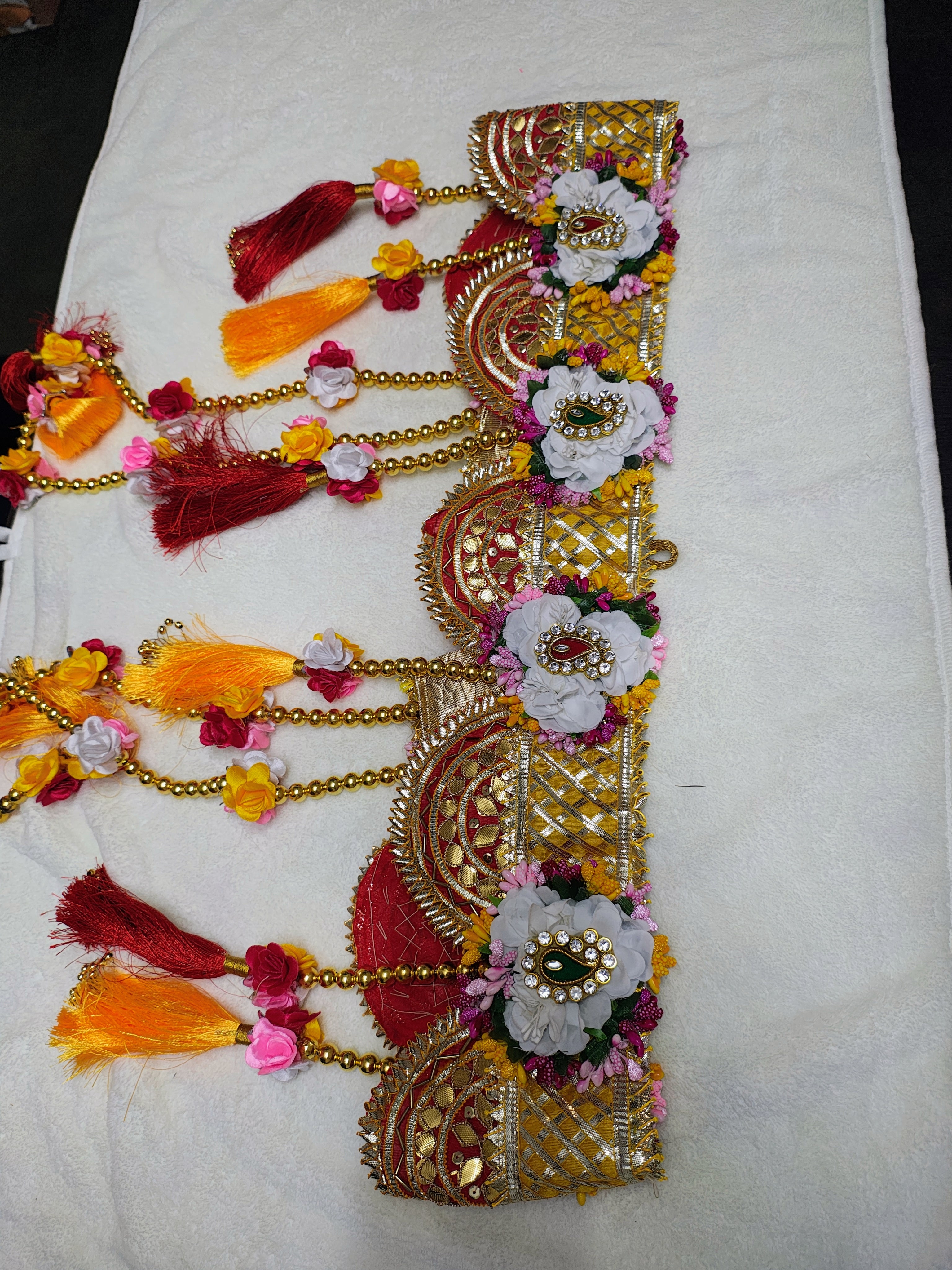 White Flower Door Hanging Bandarwal