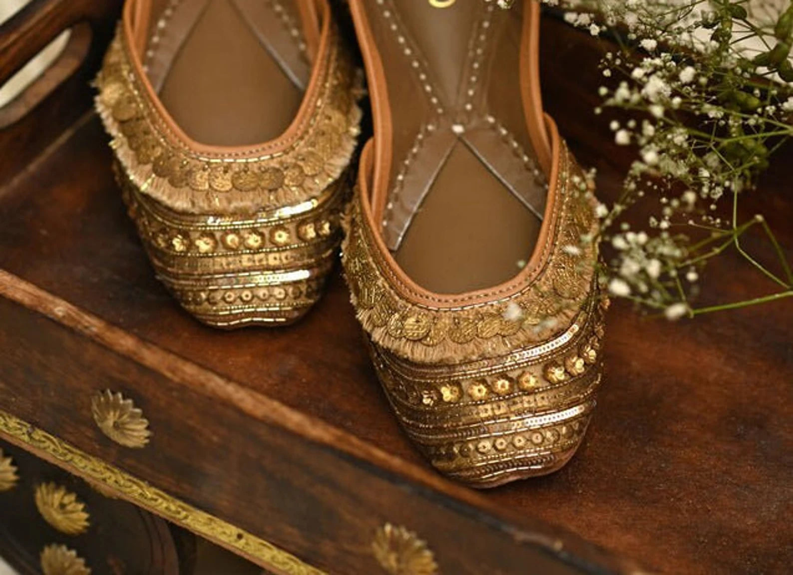 Gold Silk Indian Khussa Punjabi Leather Juttis