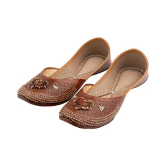 Handcrafted Leather Jutti with Heart Design