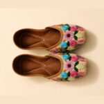 Handcrafted Cream Floral Threadwork Punjabi Jutti for Women